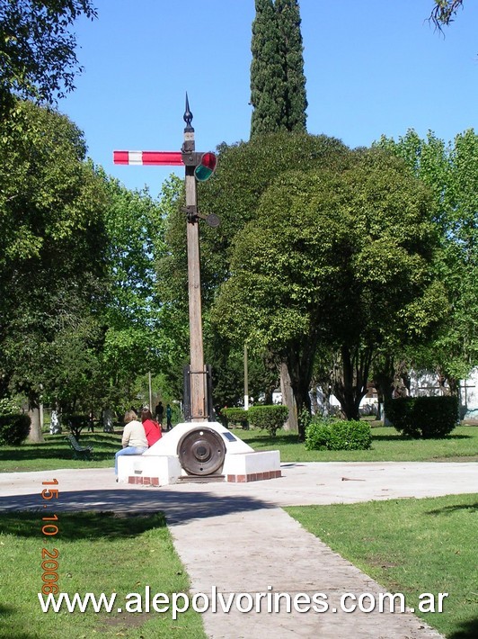 Foto: Plaza de Carlos María Naon - Carlos María Naon (Buenos Aires), Argentina