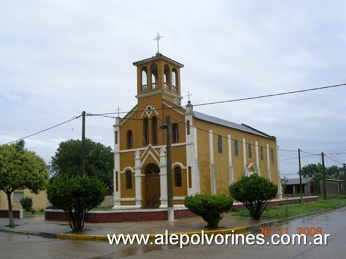 Foto: Iglesia Santa Teresa de Jesus - La Laguna - La Laguna (Córdoba), Argentina