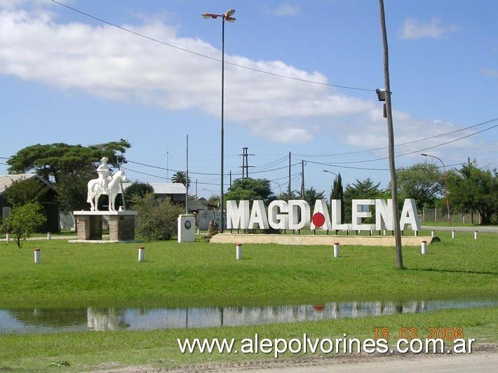 Foto: Magdalena - Acceso - Magdalena (Buenos Aires), Argentina