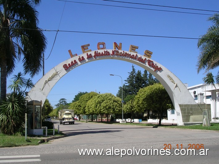 Foto: Leones - Arco de Acceso - Leones (Córdoba), Argentina