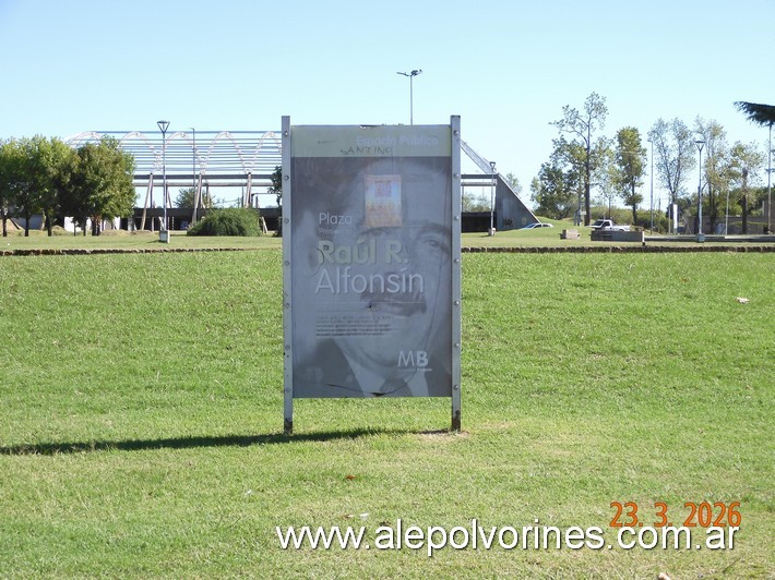 Foto: Bragado - Plaza Raúl Alfonsín - Bragado (Buenos Aires), Argentina