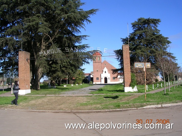 Foto: Moquehua - Parque - Moquehua (Buenos Aires), Argentina