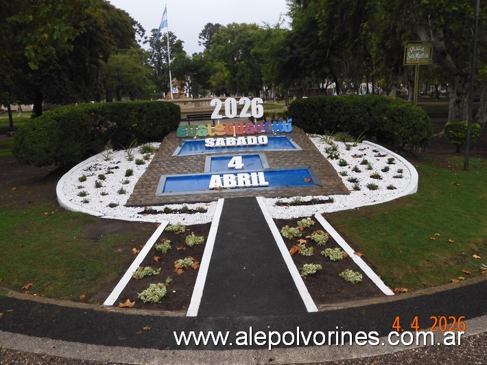 Foto: Gualeguaychú - Plaza San Martin - Calendario - Gualeguaychu (Entre Ríos), Argentina