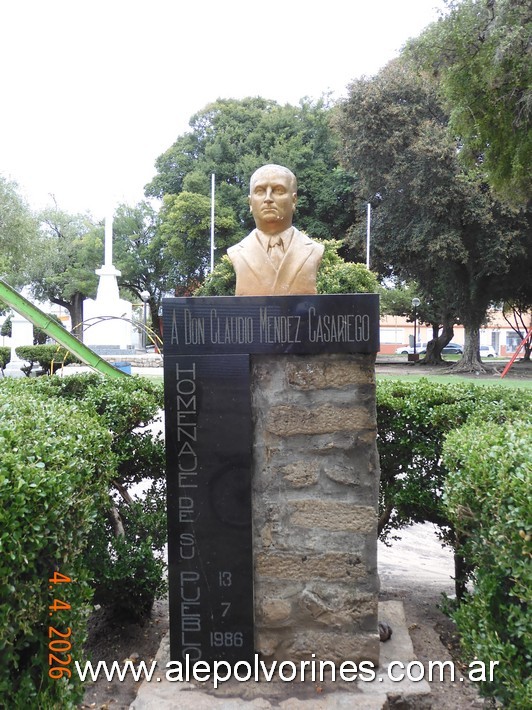 Foto: Gualeguaychú - Plaza Belgrano - Busto Mendez Casariego - Gualeguaychú (Entre Ríos), Argentina