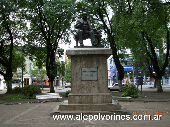 Foto: Adrogue - Monumento a Don Esteban Adrogue - Adrogue (Buenos Aires), Argentina