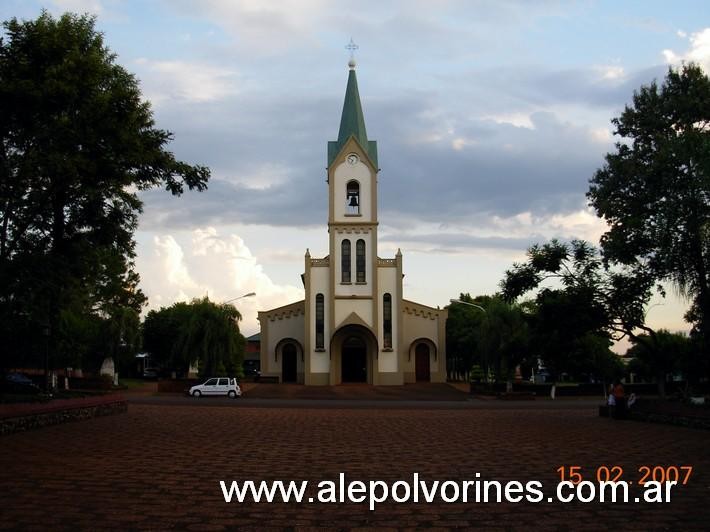 Foto: Apóstoles, Misiones - Iglesia Santa Cruz de los Milagros - Apostoles (Misiones), Argentina