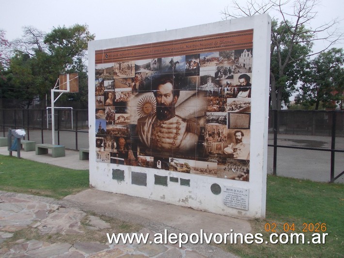 Foto: Adolfo Sourdeaux - Plaza Güemes - Adolfo Sourdeaux (Buenos Aires), Argentina