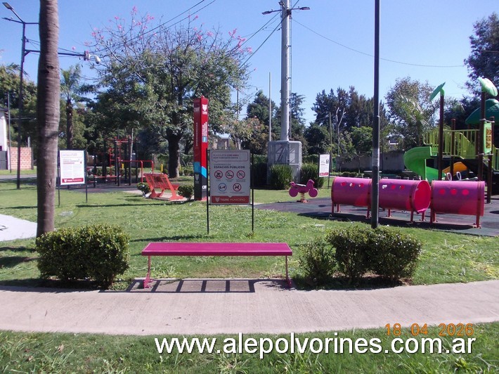 Foto: Don Torcuato - Plaza Malvinas Argentinas - Don Torcuato (Buenos Aires), Argentina