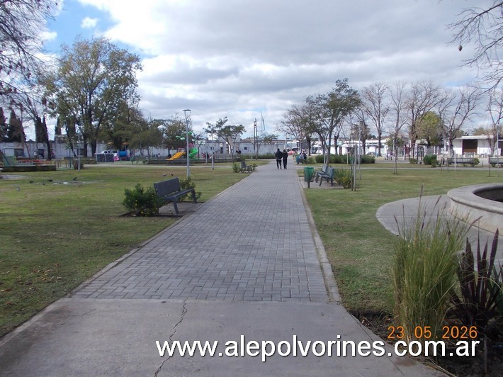 Foto: San Miguel - Plaza Amleto Barattini - San Miguel (Buenos Aires), Argentina