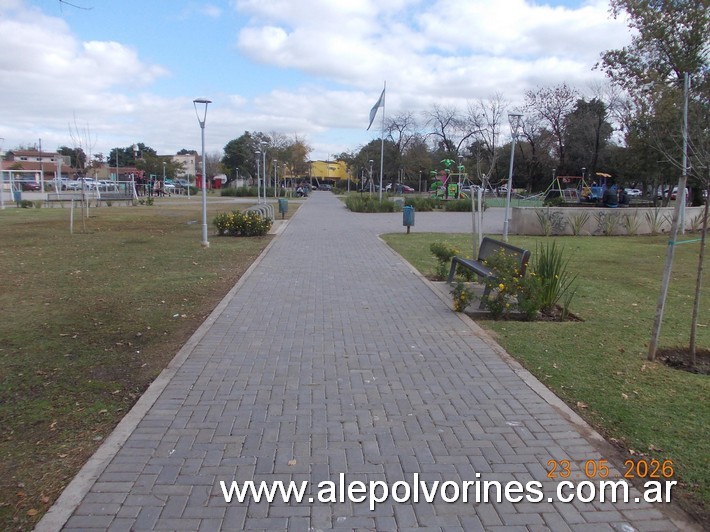 Foto: San Miguel - Plaza Amleto Barattini - San Miguel (Buenos Aires), Argentina