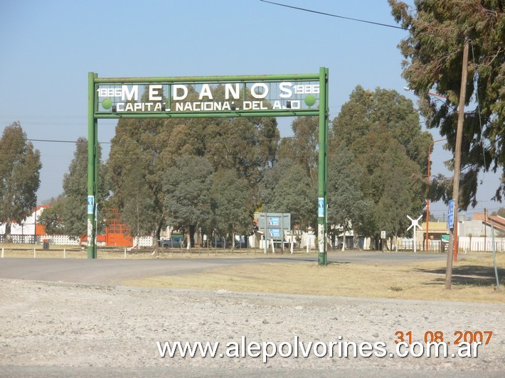 Foto: Médanos - Acceso - Medanos (Buenos Aires), Argentina