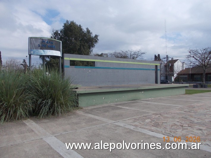 Foto: Los Polvorines - Plaza 2 de Abril - Los Polvorines (Buenos Aires), Argentina