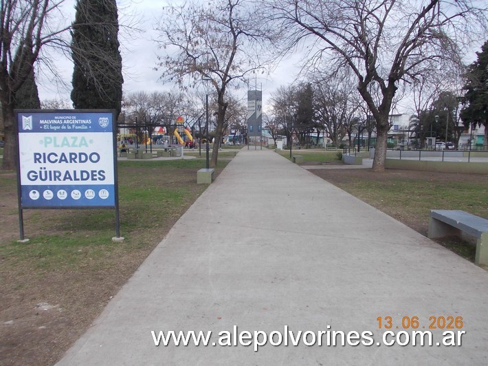 Foto: Los Polvorines - Plaza Ricardo Guiraldes - Los Polvorines (Buenos Aires), Argentina