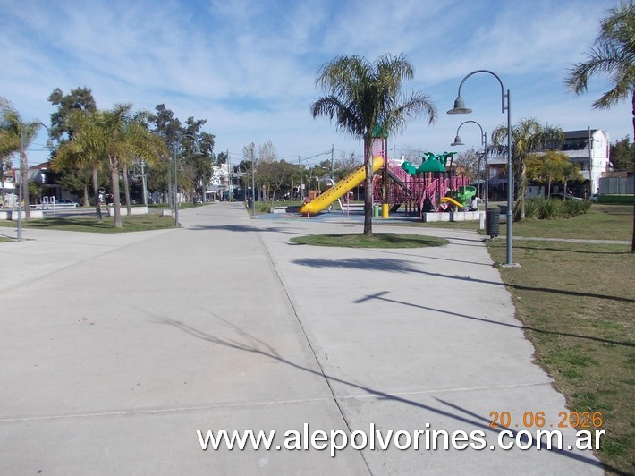 Foto: Virreyes - Plaza Malvinas Argentinas - Virreyes (Buenos Aires), Argentina