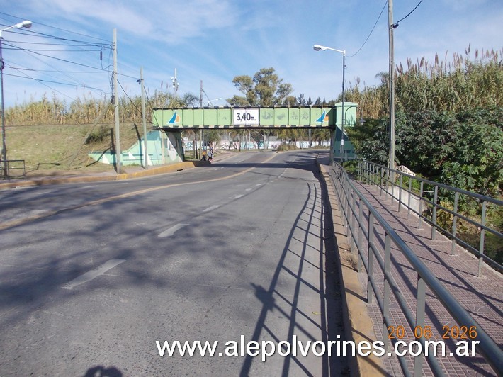 Foto: Victoria - Paso bajo nivel FCCA Avenida Hipolito Yrigoyen - Victoria (Buenos Aires), Argentina
