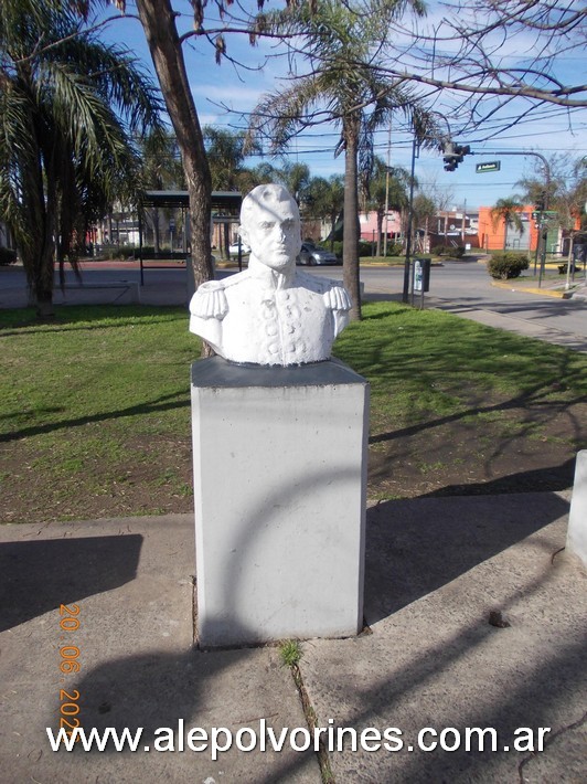 Foto: Virreyes - Plaza Avellaneda al 500 - Busto Gral San Martin - Victoria (Buenos Aires), Argentina