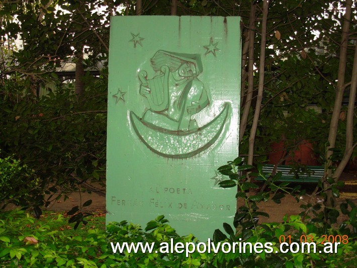 Foto: Olivos - Homenaje Fernan Felix de Amador - Olivos (Buenos Aires), Argentina