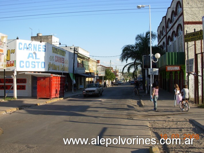 Foto: Adolfo Sourdeaux - Paso a Nivel - Adolfo Sourdeaux (Buenos Aires), Argentina
