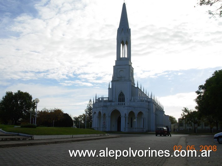 Foto: Villa Elisa - Iglesia Virgen Niña - Villa Elisa (Entre Ríos), Argentina