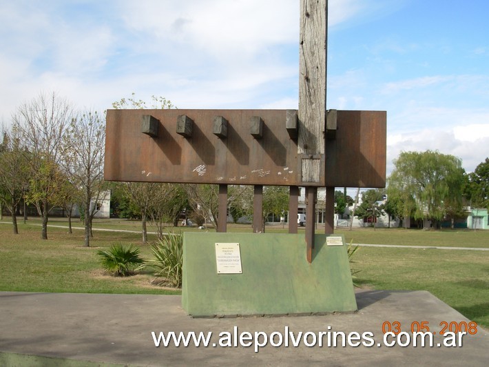 Foto: Macia - Monumento - Macia (Entre Ríos), Argentina