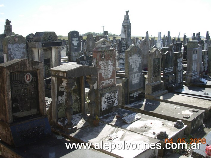 Foto: Basavilbaso - Cementerio Novibuco - Basavilbaso (Entre Ríos), Argentina