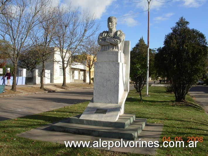 Foto: Basavilbaso - Monumento a Pancho Ramirez - Basavilbaso (Entre Ríos), Argentina