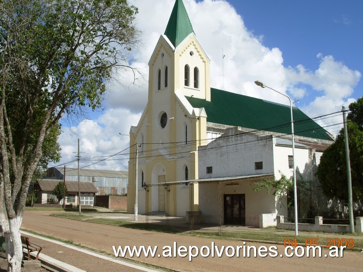 Foto: Villa Mantero - Iglesia San Miguel Arcangel - Villa Mantero (Entre Ríos), Argentina