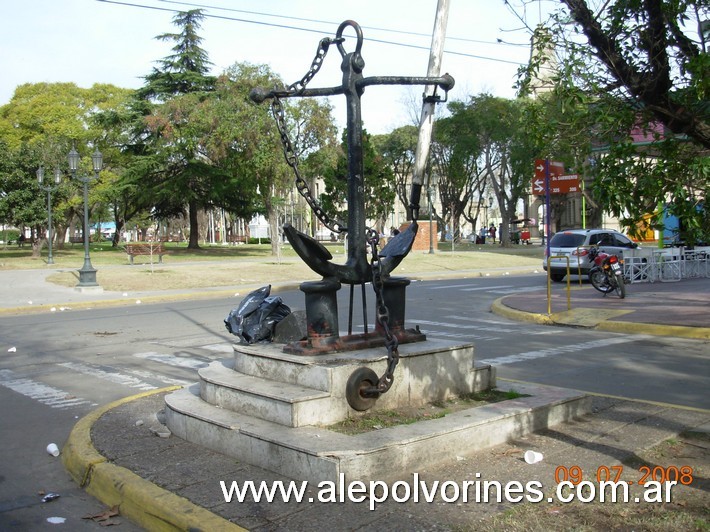 Foto: Campana - Monumento a los Inmigrantes Italianos - Campana (Buenos Aires), Argentina