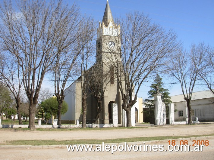 Foto: Larroque - Iglesia Nuestra Señora del Perpetuo Socorro - Larroque (Entre Ríos), Argentina