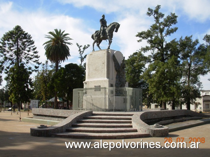 Foto: Pergamino - Monumento al General San Martin - Pergamino (Buenos Aires), Argentina