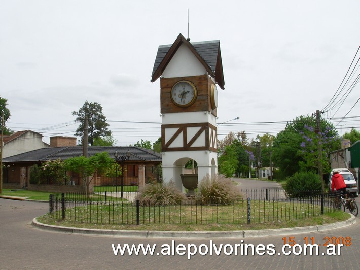 Foto: Escobar - Torre Reloj - Escobar (Buenos Aires), Argentina