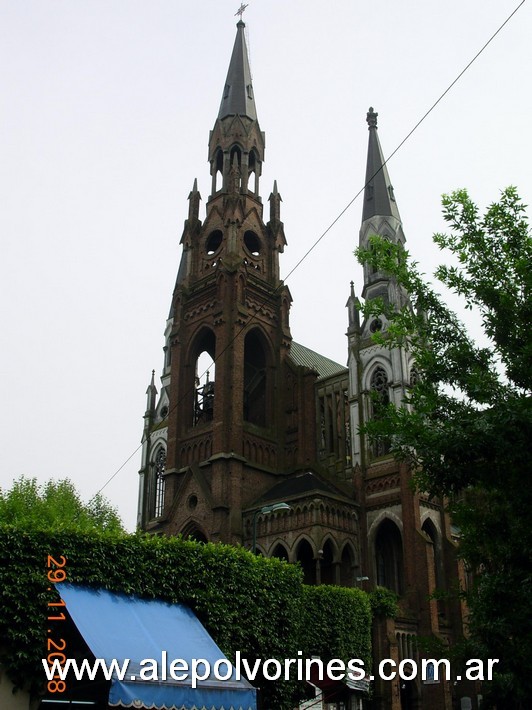 Foto: Iglesia Nuestra Señora de Lourdes - Santos Lugares - Santos Lugares (Buenos Aires), Argentina