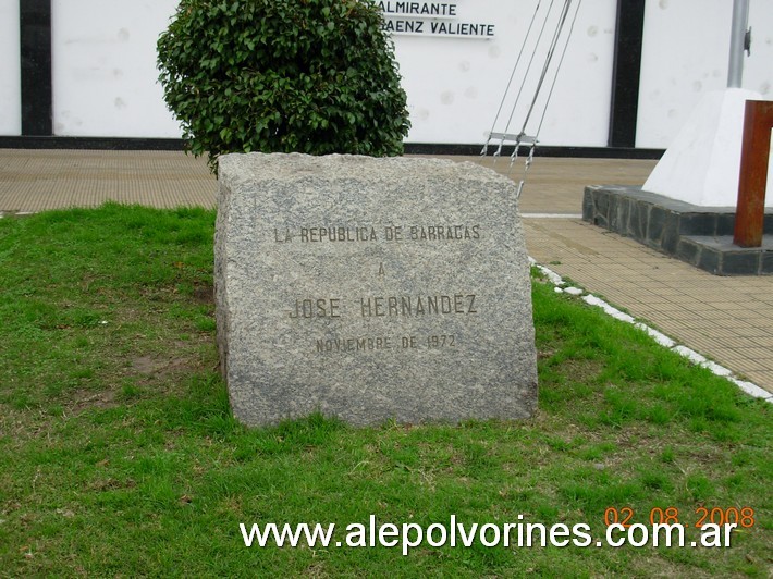 Foto: Monolito a José Hernández - Barracas CABA - Barracas (Buenos Aires), Argentina