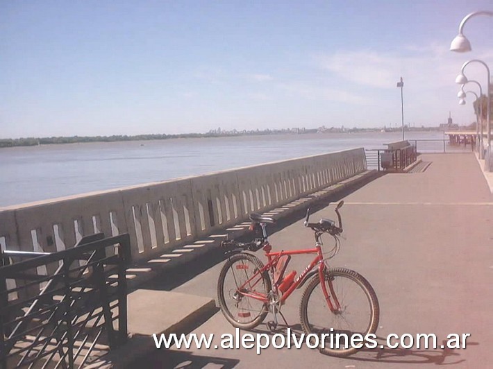 Foto: Rosario - Paseo del Caminante - Rosario (Santa Fe), Argentina