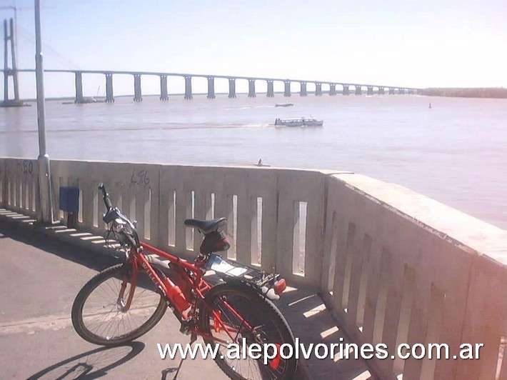 Foto: Rosario - Paseo del Caminante - Rosario (Santa Fe), Argentina