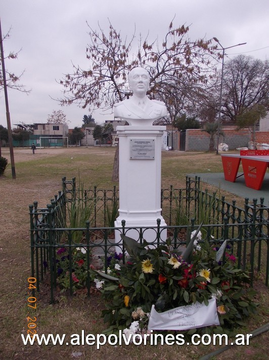 Foto: Don Torcuato - Plaza Juan Domingo Peron - Don Torcuato (Buenos Aires), Argentina