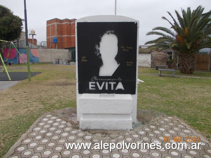 Foto: Plaza Eva Peron - Los Polvorines - Los Polvorines (Buenos Aires), Argentina