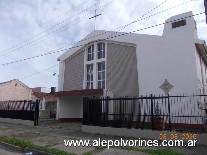 Foto: Grand Bourg - Iglesia Nuestra Señora del Santo Rosario - Grand Bourg (Buenos Aires), Argentina