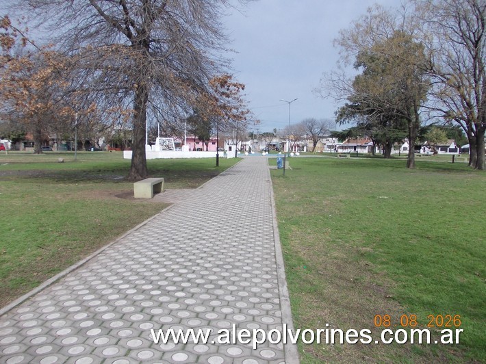 Foto: Grand Bourg - Plaza San Martin - Grand Bourg (Buenos Aires), Argentina