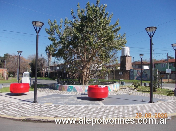 Foto: Plazoleta del Ombú - Los Polvorines - Los Polvorines (Buenos Aires), Argentina