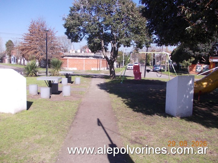Foto: Plazoleta Julio Cassano - Los Polvorines - Los Polvorines (Buenos Aires), Argentina