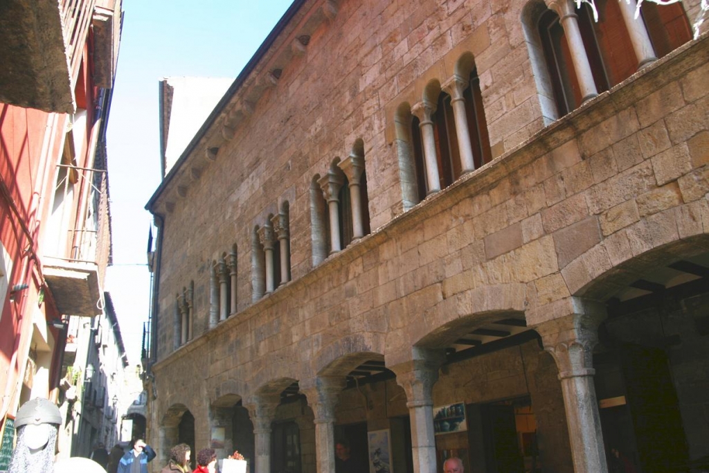 Foto de Besalú (Girona), España