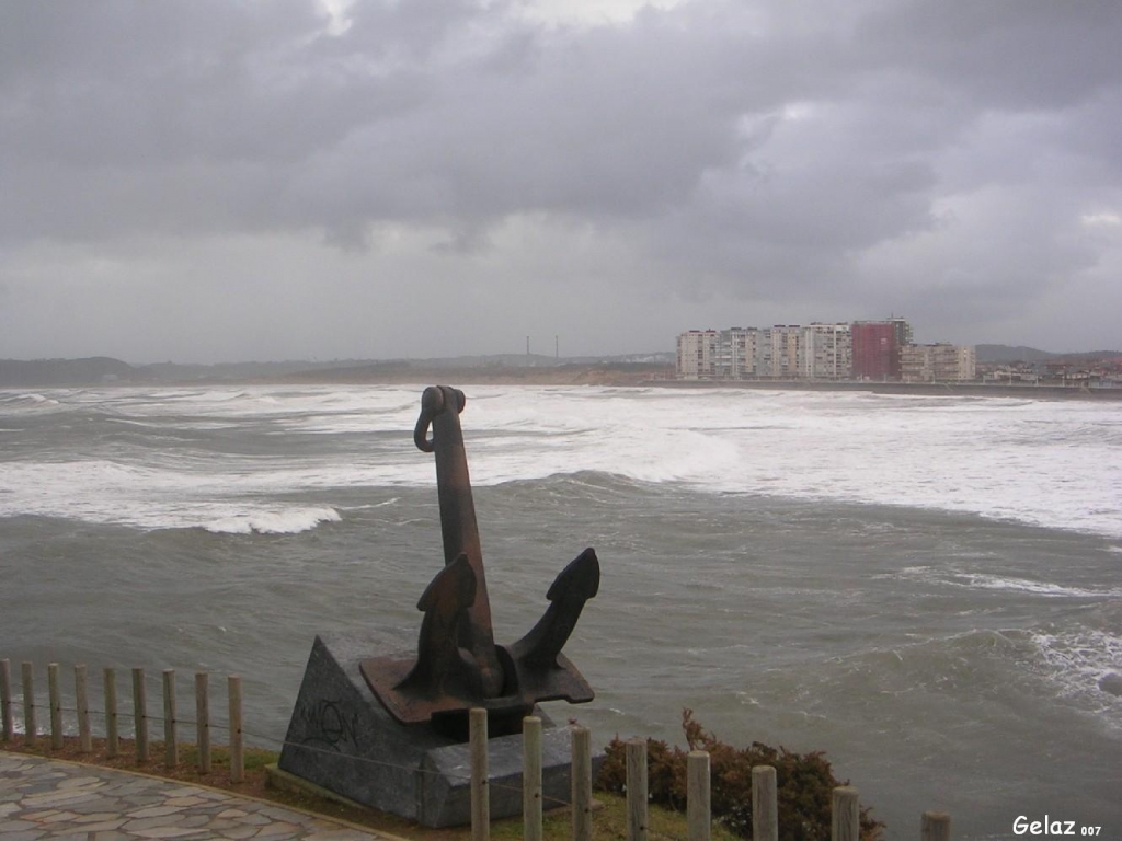 Foto de Salinas (Asturias), España