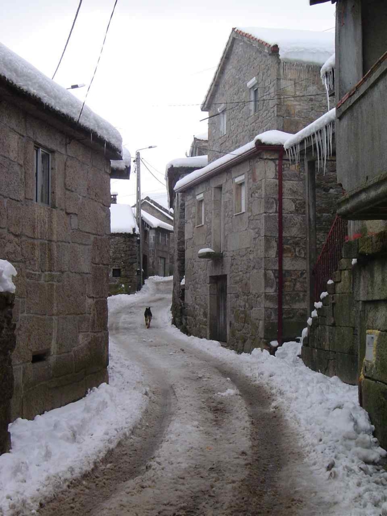 Foto de Pitões das Junias, Portugal