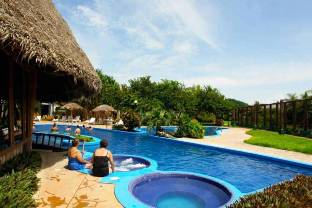 Foto de Bahia Salinas (Guanacaste), Costa Rica