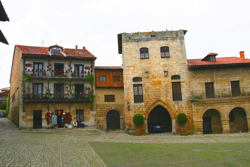 Foto de Santillana del Mar (Cantabria), España