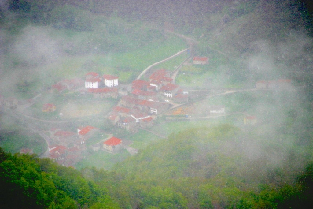 Foto de Fuente De (Cantabria), España