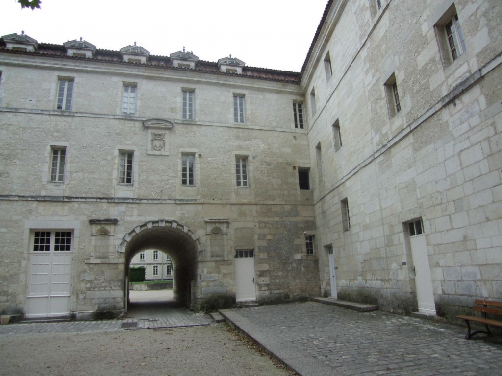 Foto de Saintes, Francia