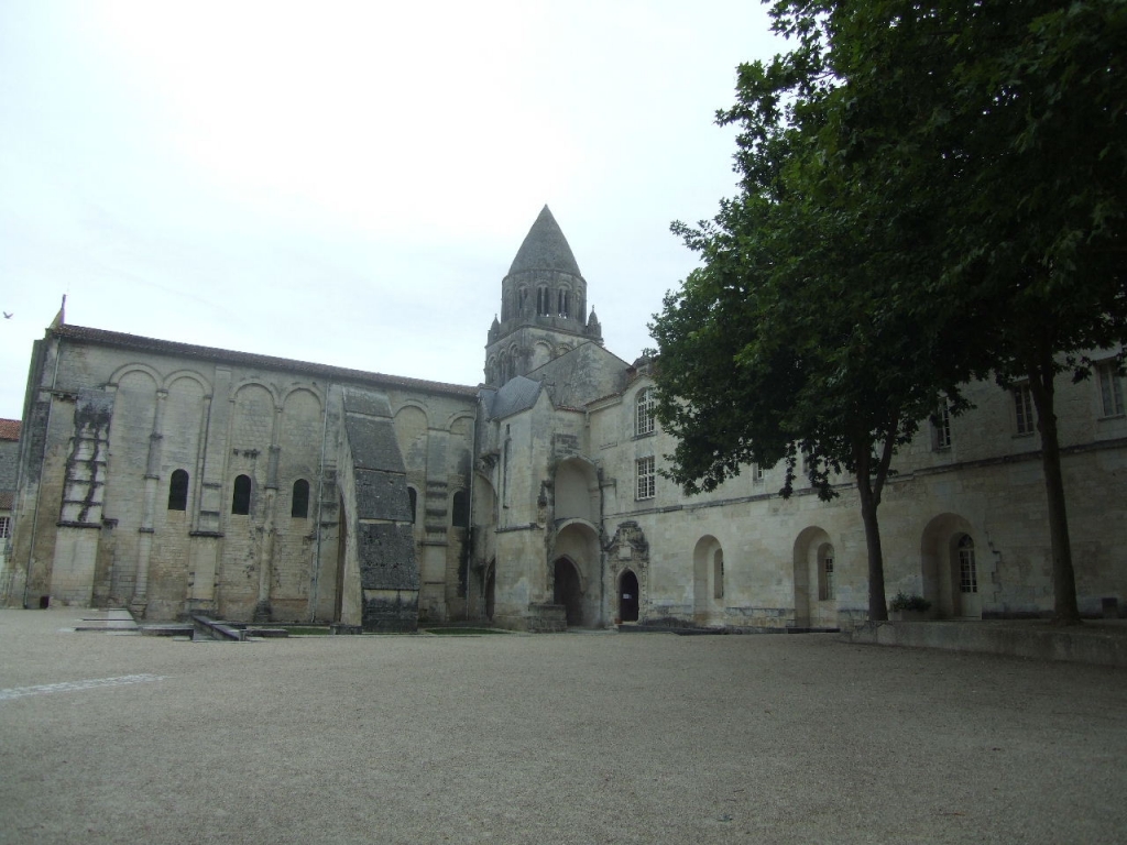Foto de Saintes, Francia