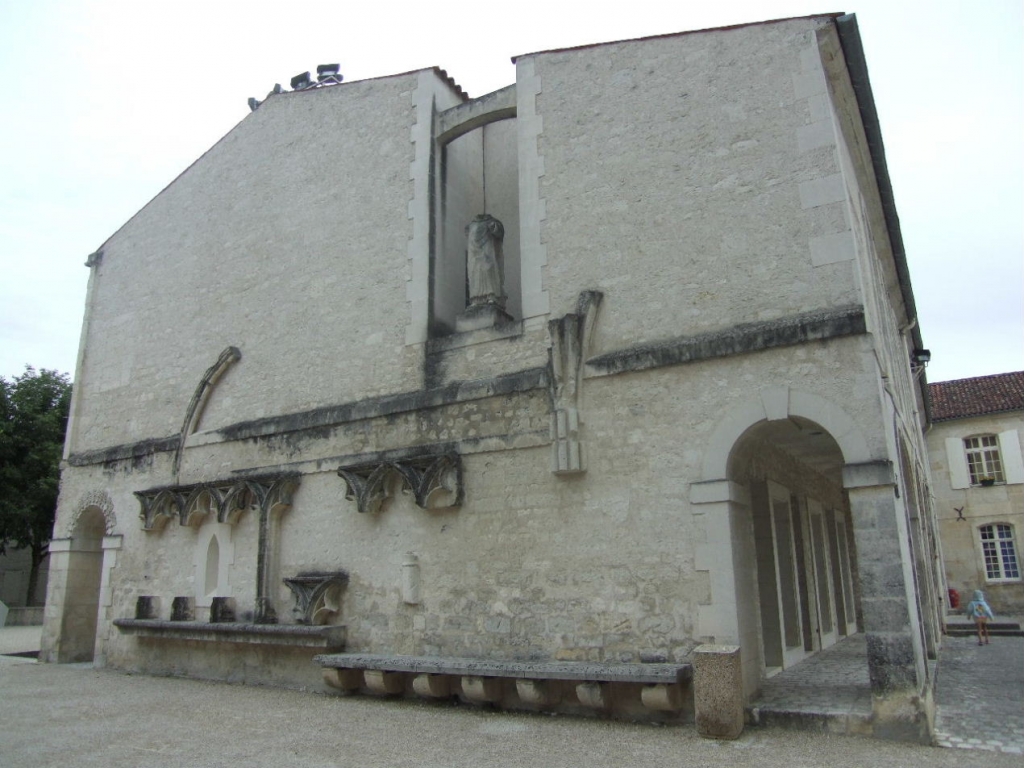 Foto de Saintes, Francia